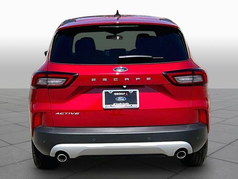Used 2026 Ford Escape Active w/ Tech Pack #1 FWD image 5