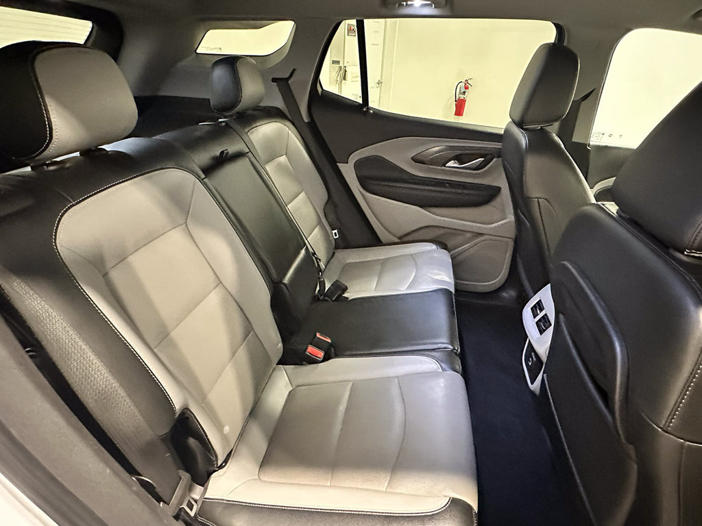 Used 2023 GMC Terrain SLT AWD/4WD image 24