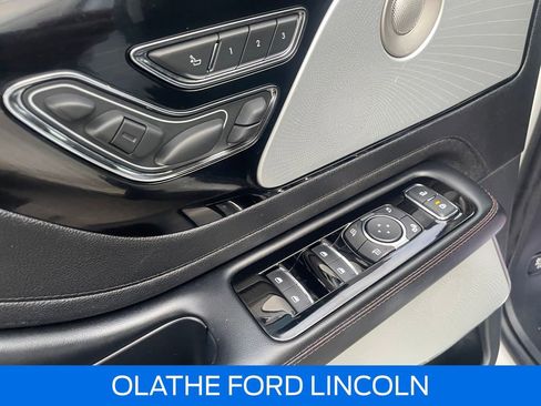 Used 2020 Lincoln Aviator Reserve w/ Equipment Group 202A image 22