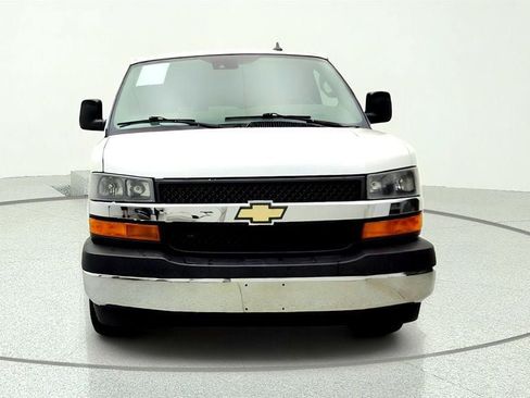 Used 2019 Chevrolet Express 3500 LT w/ LT Preferred Equipment Group RWD image 2