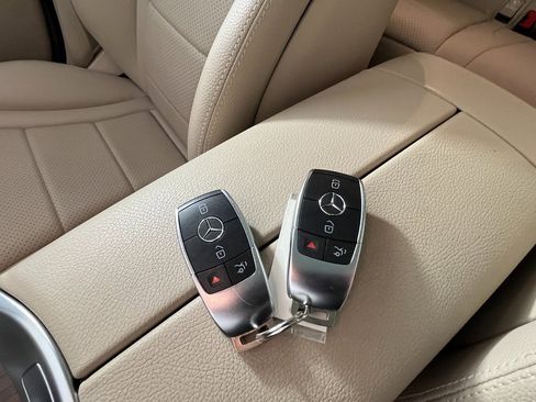 Used 2022 Mercedes-Benz GLC 300 GLC 300 image 29