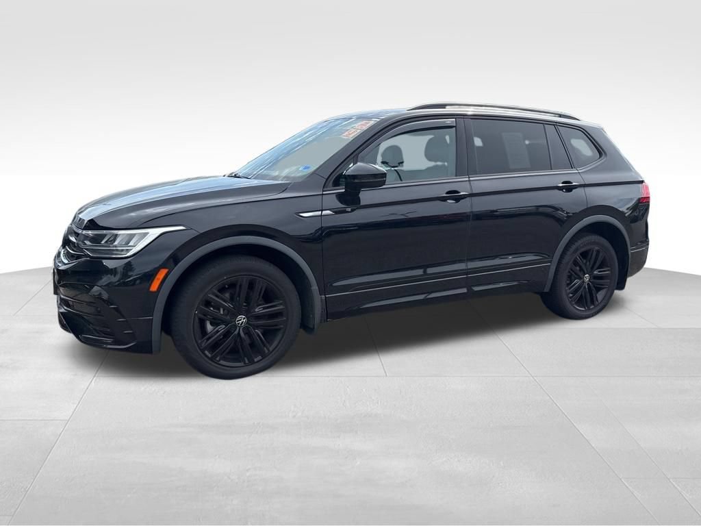 Used 2022 Volkswagen Tiguan SE R-Line AWD/4WD image 17
