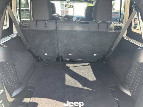 Used 2017 Jeep Wrangler Unlimited Sport w/ Quick Order Package 24S AWD/4WD image 20