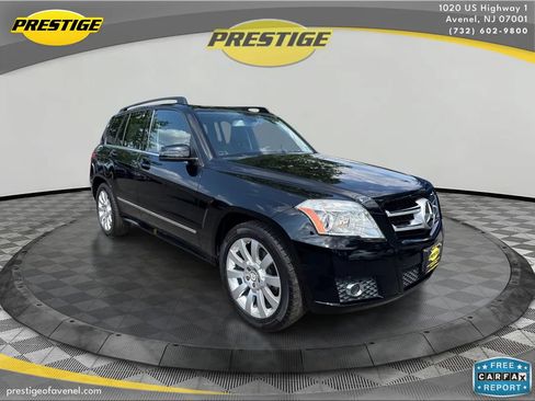 Used 2011 Mercedes-Benz GLK 350 4MATIC image 3