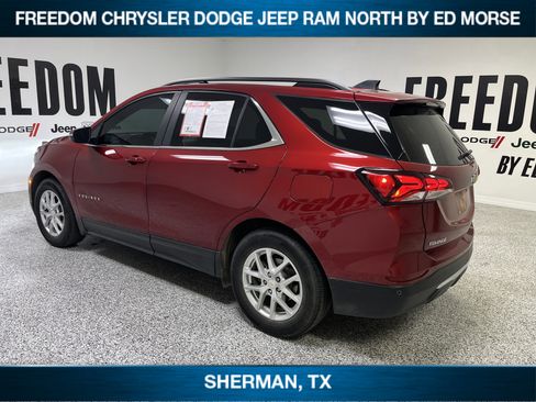 Used 2023 Chevrolet Equinox LT image 6