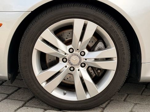 Used 2010 Mercedes-Benz SLK 350 image 10
