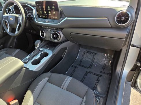 Used 2023 Chevrolet Blazer LT w/ Convenience Package image 16