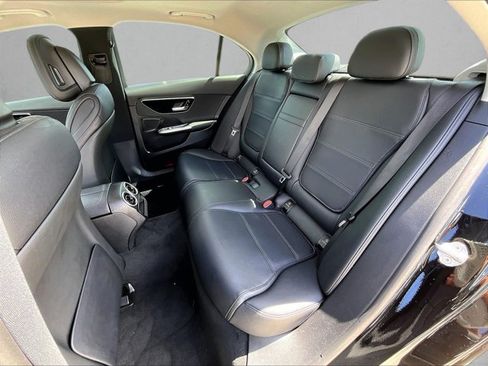 Used 2022 Mercedes-Benz C 300 Sedan image 28