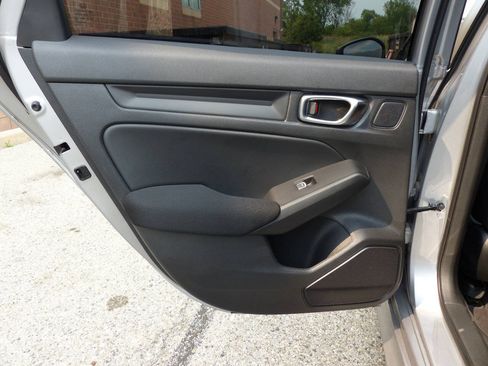 Used 2022 Honda Civic Sport image 30