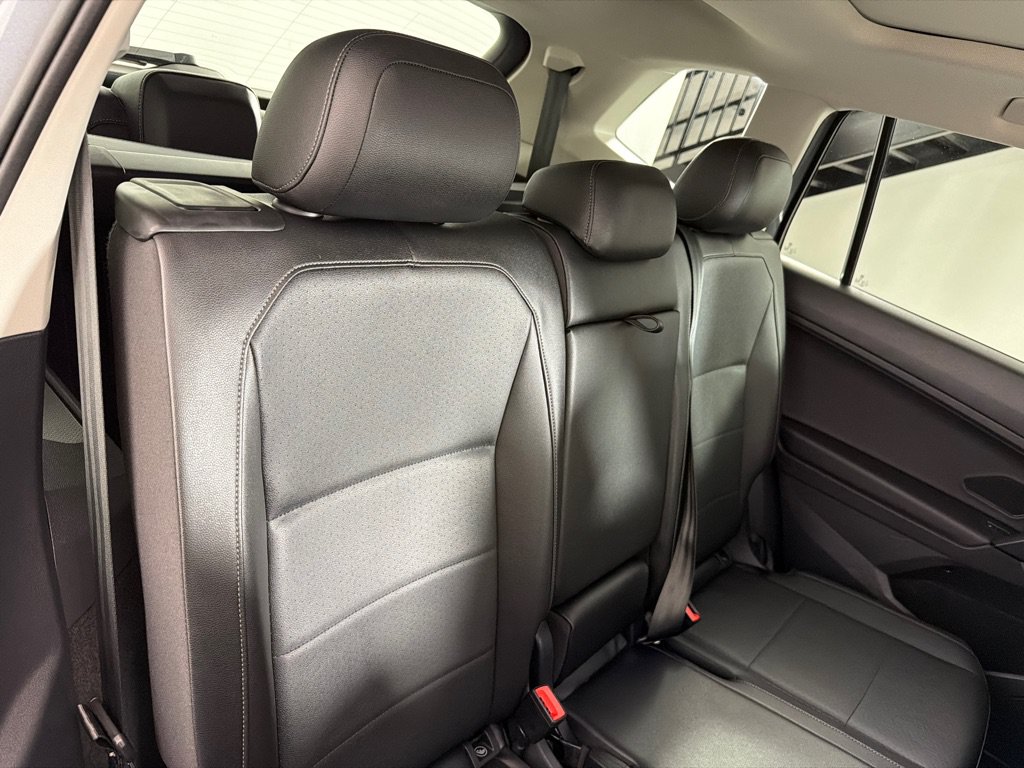 Used 2019 Volkswagen Tiguan SEL FWD image 23