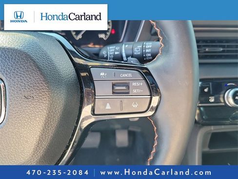 Used 2025 Honda Pilot TrailSport image 18