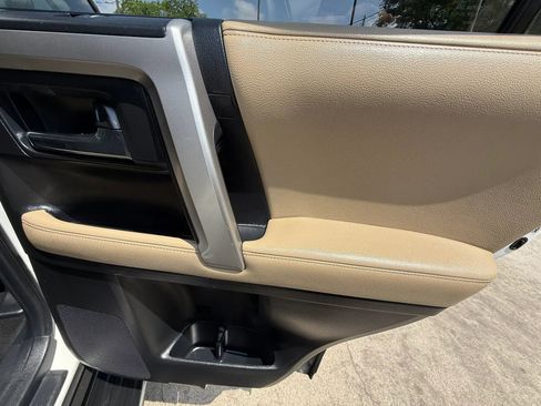 Used 2016 Toyota 4Runner SR5 RWD image 22