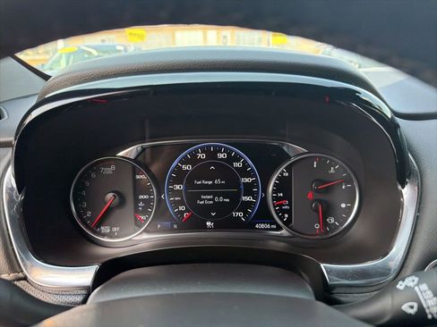 Used 2023 Chevrolet Traverse Premier AWD/4WD image 21