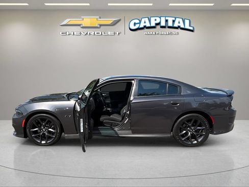 Used 2023 Dodge Charger R/T w/ Blacktop Package RWD image 9