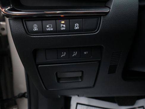 Used 2023 MAZDA MAZDA3 Hatchback w/ Appearance Package image 35