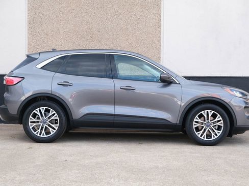 Used 2022 Ford Escape SEL image 11