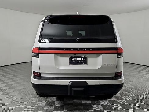 Used 2025 Lexus GX 550 w/ Accessory Package (2T) image 5