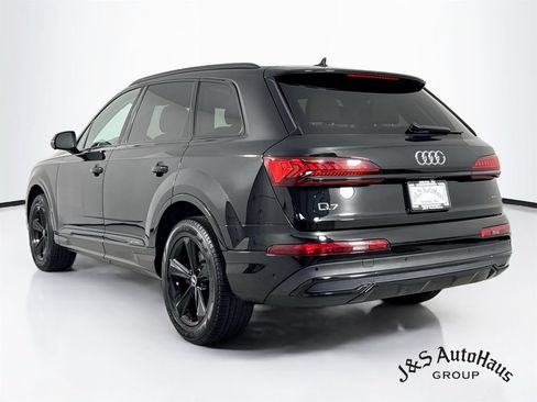 Used 2023 Audi Q7 2.0T Premium Plus w/ Premium Plus Package AWD/4WD image 5