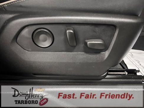 Used 2021 Chevrolet Suburban Premier w/ Premium Package image 47