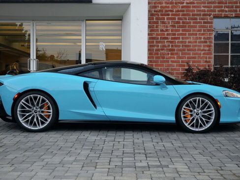 Used 2023 McLaren GT image 3