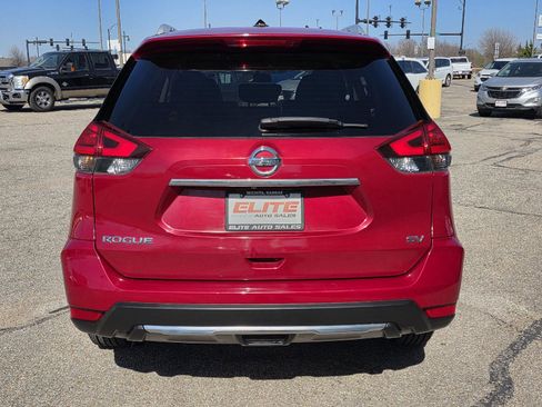 Used 2017 Nissan Rogue SV image 6