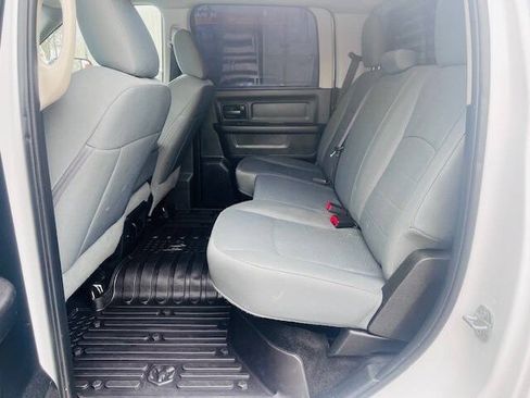 Used 2017 RAM 2500 Tradesman w/ Chrome Appearance Group AWD/4WD image 11
