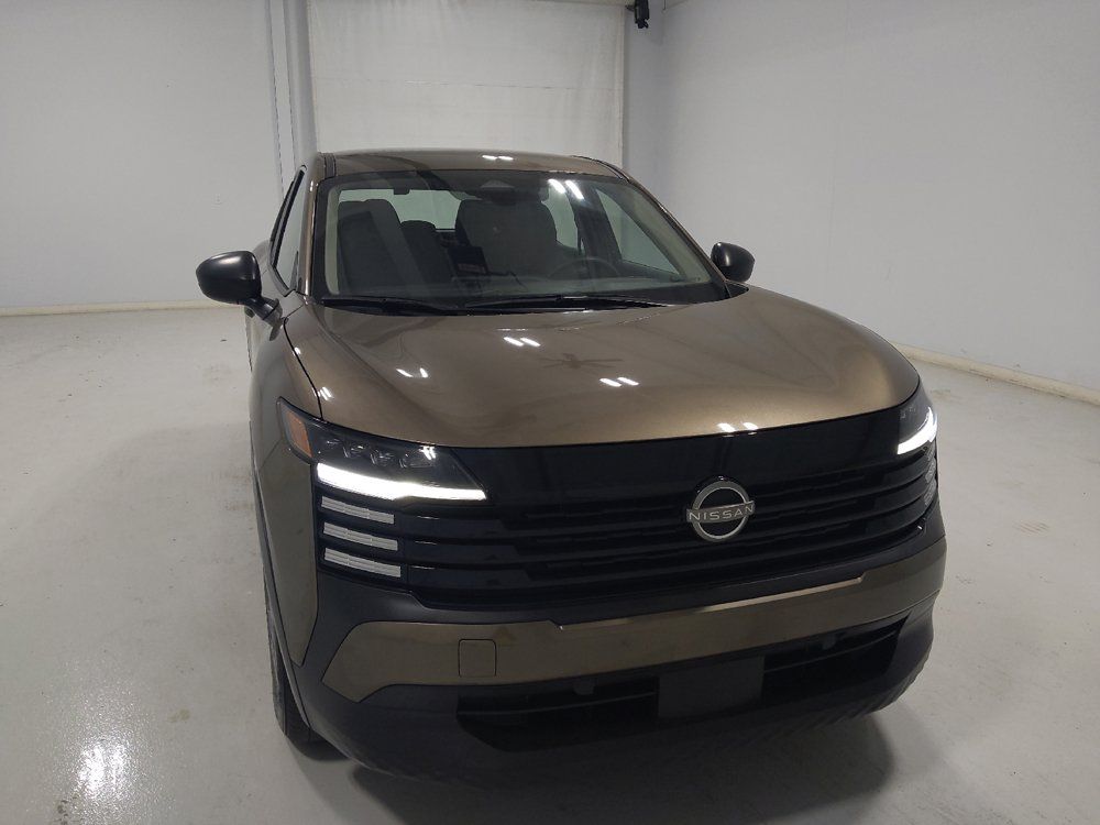 Used 2025 Nissan Kicks S FWD image 14