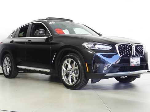 Used 2023 BMW X4 xDrive30i w/ Premium Package AWD/4WD image 4