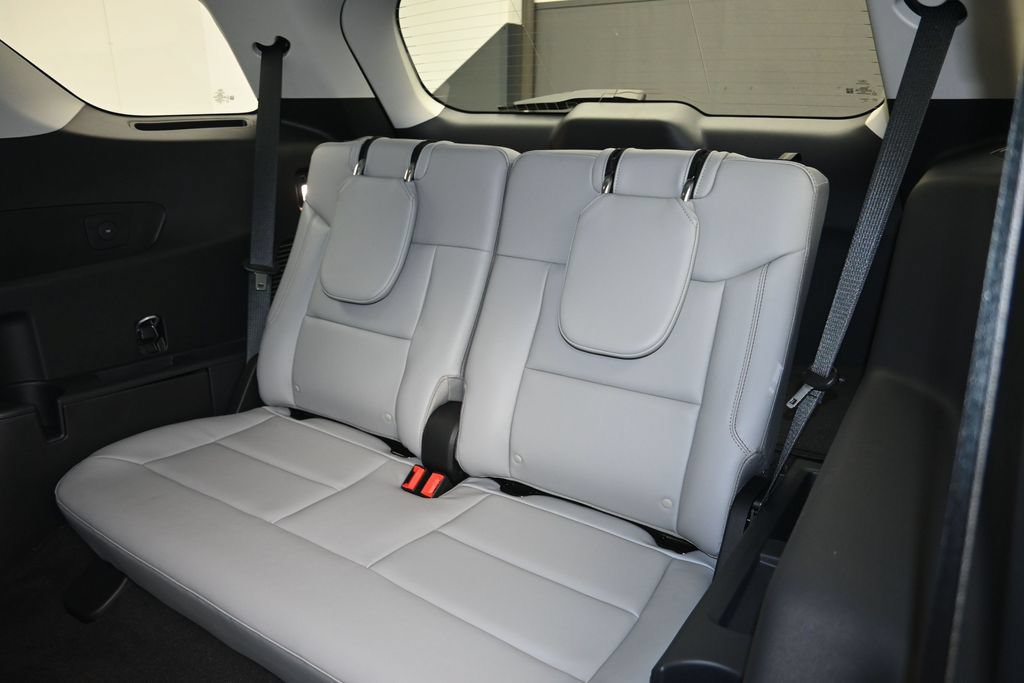 New 2026 Ford Explorer Active w/ Active Comfort Package AWD/4WD image 23