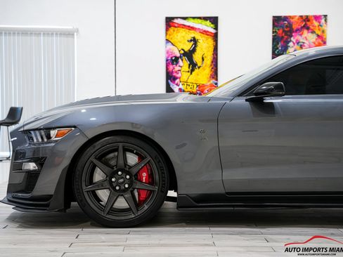 Used 2021 Ford Mustang Shelby GT500 w/ Carbon Fiber Track Pack RWD image 17