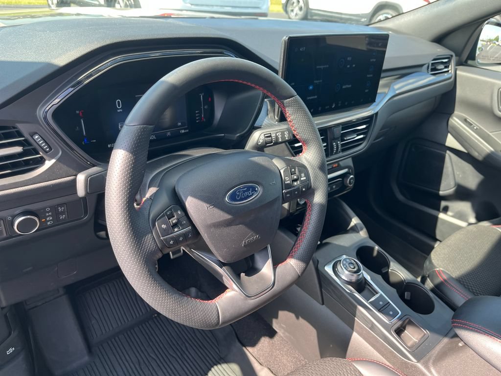 Used 2024 Ford Escape ST-Line w/ Tech Pack #1 AWD/4WD image 14