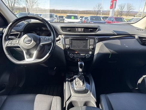 Certified 2021 Nissan Rogue Sport SL w/ Premium Package image 2