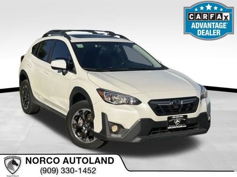 Used 2022 Subaru Crosstrek 2.0i Premium w/ Moonroof Package image 1