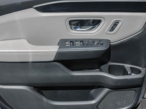 Used 2024 Honda Pilot Touring image 21