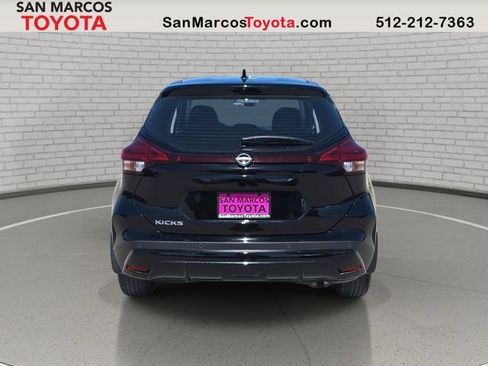 Used 2025 Nissan Kicks Play S image 6