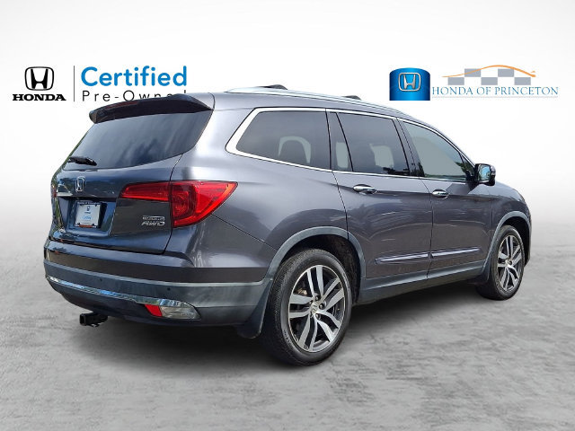 Used 2017 Honda Pilot Touring image 6