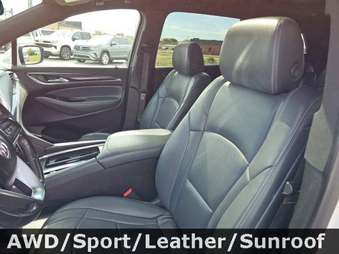 Used 2022 Buick Enclave Essence w/ Experience Buick Package image 10