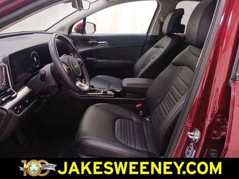 Used 2025 Kia Sportage SX image 12