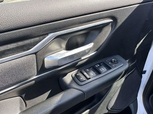 Used 2019 RAM 1500 Big Horn image 18