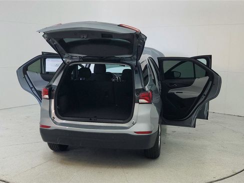 Used 2024 Chevrolet Equinox LS w/ LS Convenience Package FWD image 40