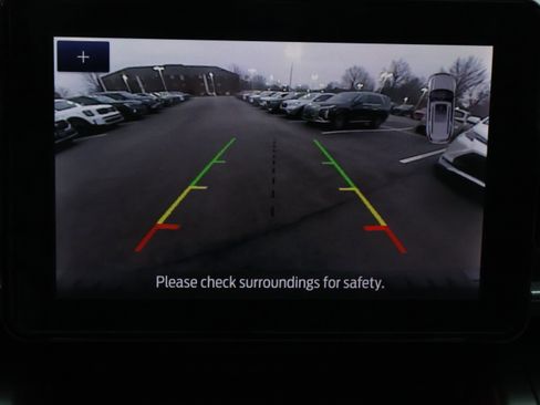 Used 2022 Ford Explorer XLT w/ Equipment Group 202A image 27