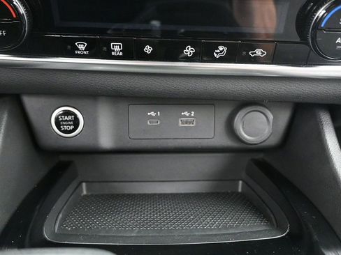 Used 2023 Nissan Rogue SV image 17