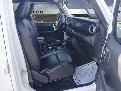 Used 2021 Jeep Wrangler Unlimited Sahara image 15