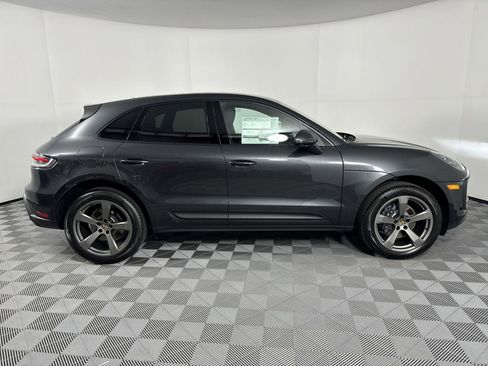 Certified 2025 Porsche Macan image 8