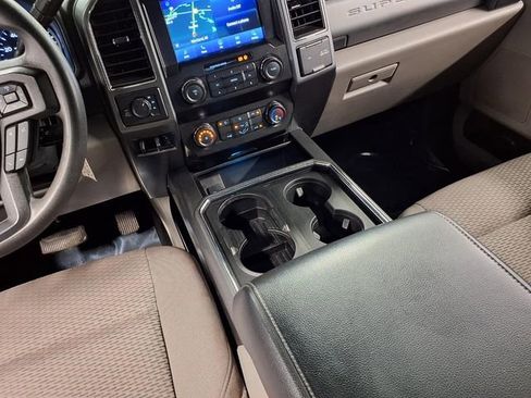 Used 2022 Ford F250 XLT w/ Black Appearance Package AWD/4WD image 10