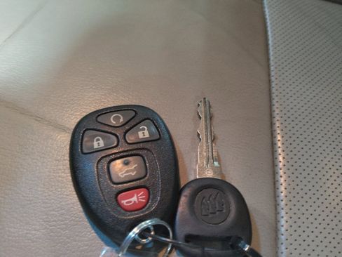 Used 2015 Buick Enclave Leather w/ Trailering Package FWD image 32