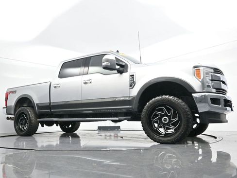 Used 2019 Ford F250 Lariat w/ Lariat Ultimate Package image 50