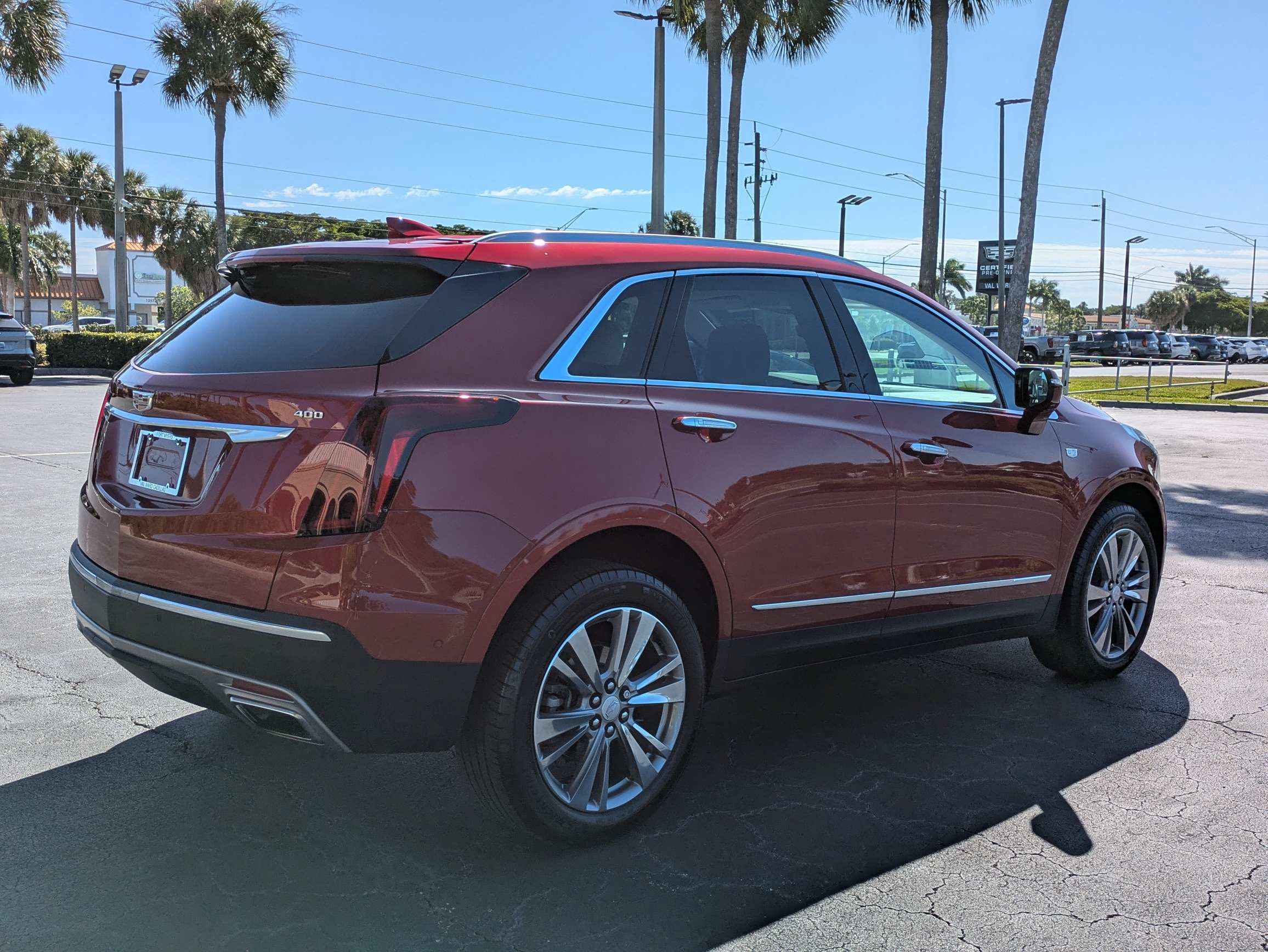 Used 2024 Cadillac XT5 Premium Luxury w/ Technology Package FWD image 5