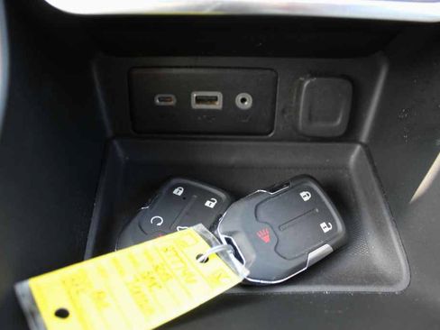 Used 2018 GMC Terrain SLE FWD image 22