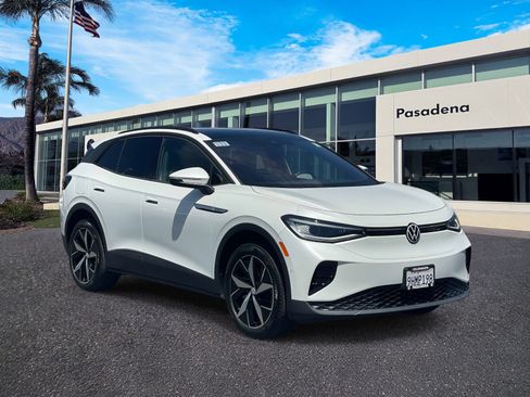 Certified 2023 Volkswagen ID.4 Pro S AWD/4WD image 1